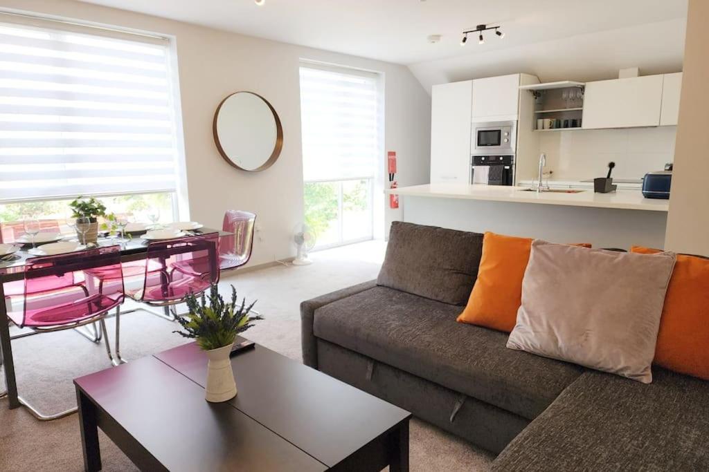Horizon House, Modern 2-Bedroom Flat 2, Parking, Netflix, 牛津 外观 照片