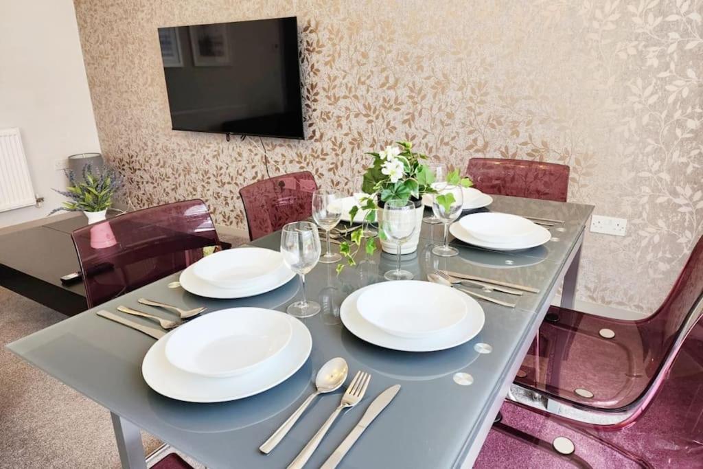 Horizon House, Modern 2-Bedroom Flat 2, Parking, Netflix, 牛津 外观 照片